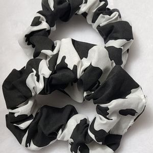 Handmade Cow Print Srunchie 🐄